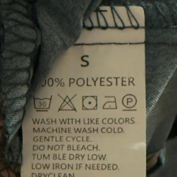 Floral Sleeveless Romper – Women's Small – Navy Tan Rose Print V-Neck - Picture 4 of 4